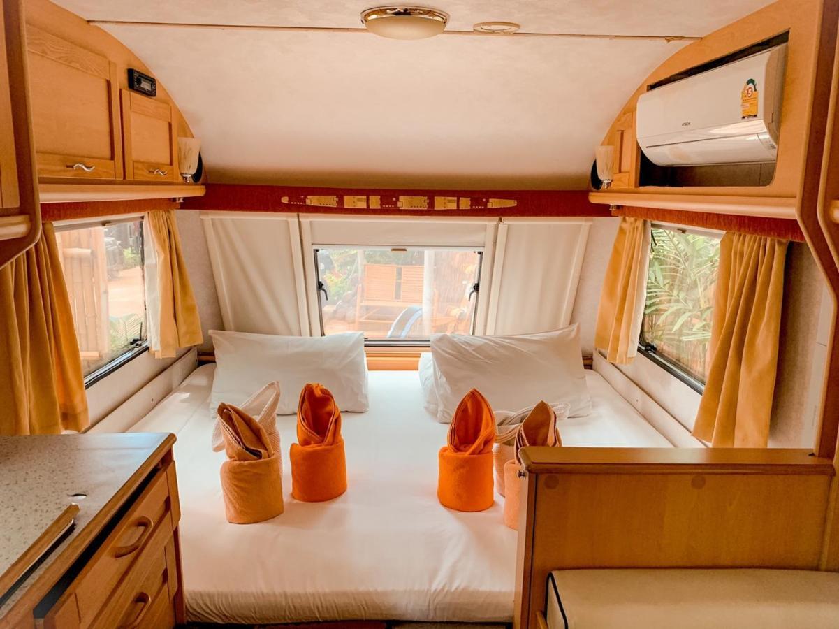 Beach House Camp Na Chom Thian Exterior foto
